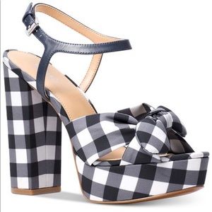 HP 🎉 NWT MK gingham print platforms